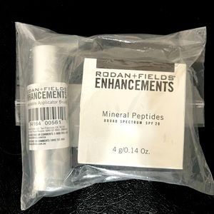 Rodan and Fields Mineral Peptides Broad Spectrum SPF 20, and Brush - Shade Light